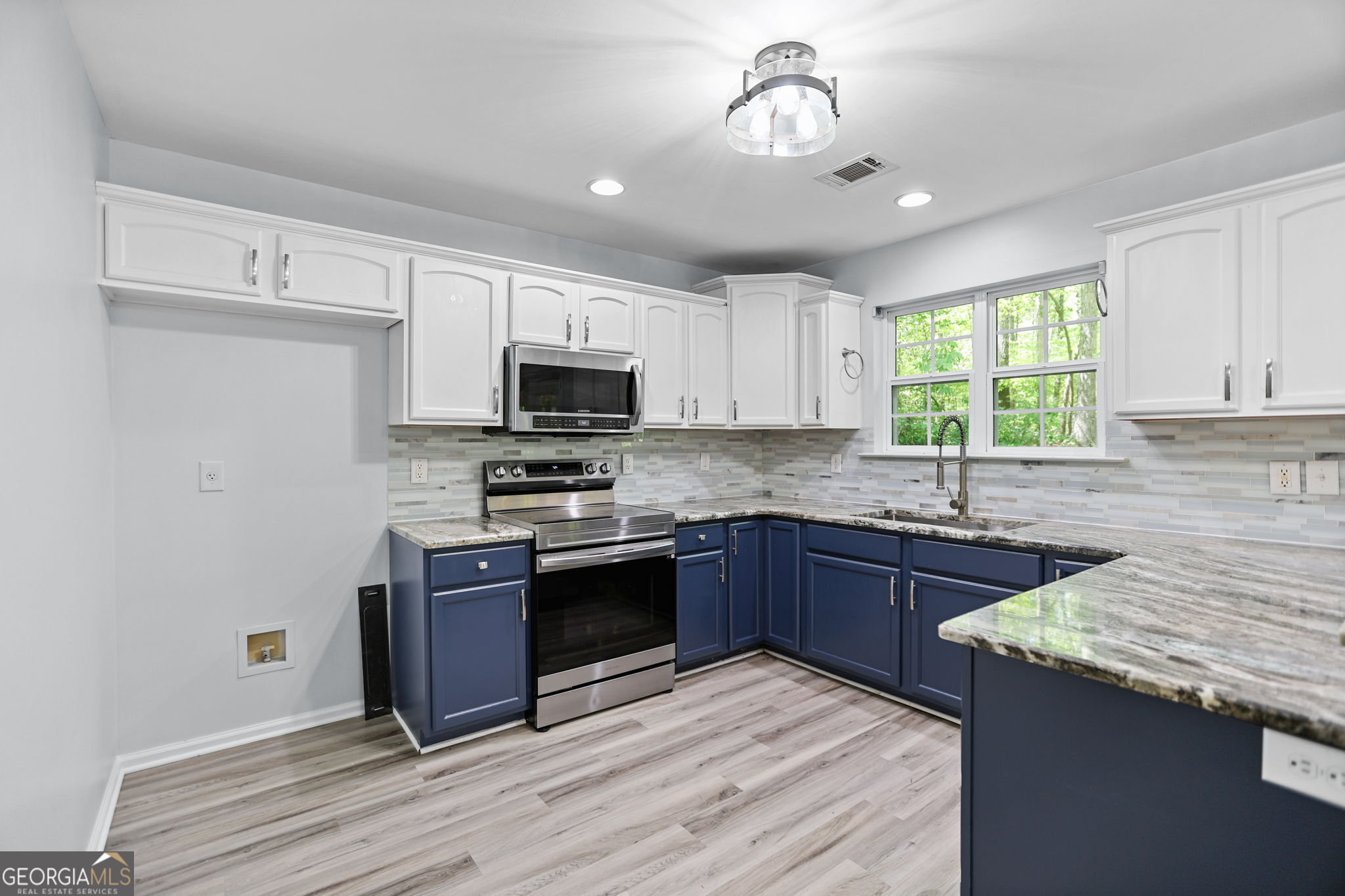 107 Trisha Lane Grantville GA 30220