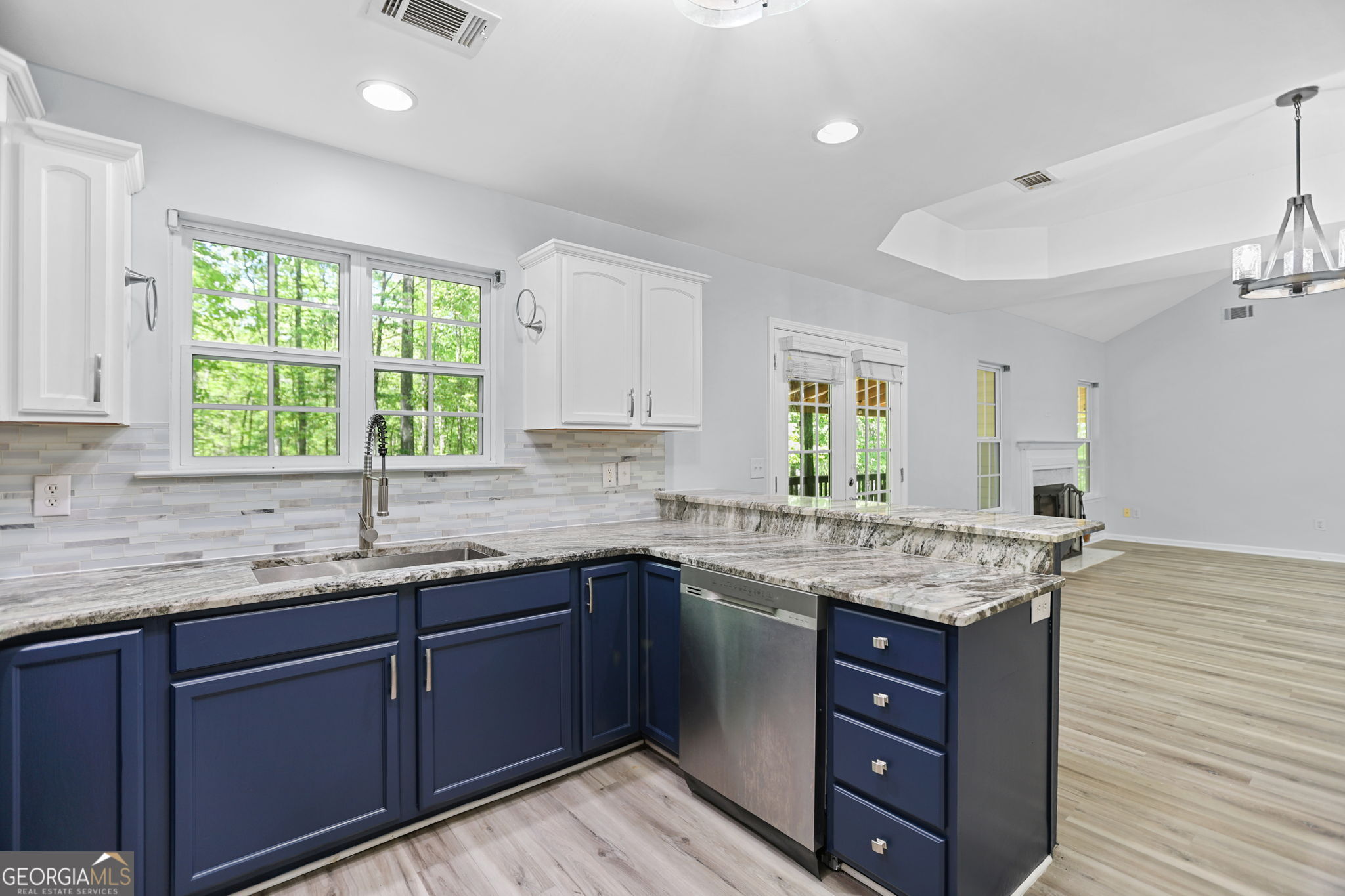107 Trisha Lane Grantville GA 30220