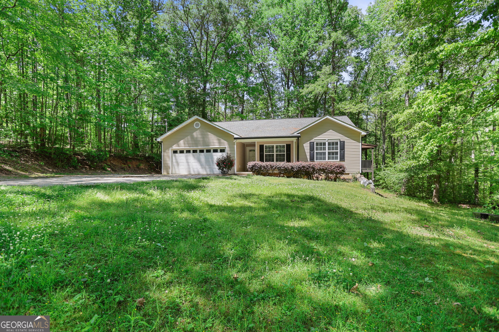 107 Trisha Lane Grantville GA 30220