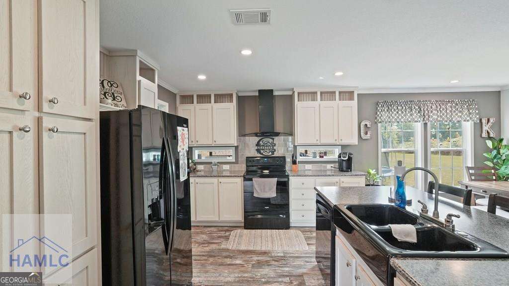 876 Hires Road Jesup GA 31545