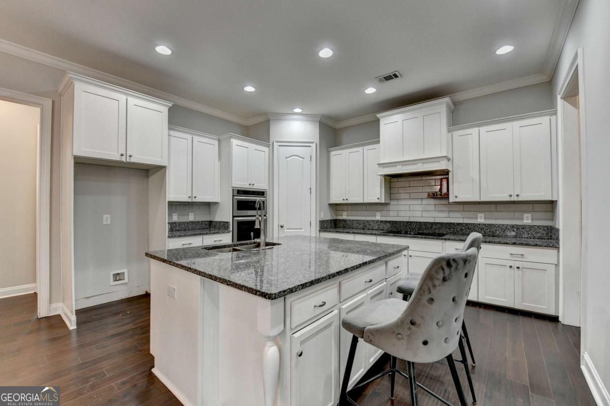 2081 Lee Road Smyrna GA 30080