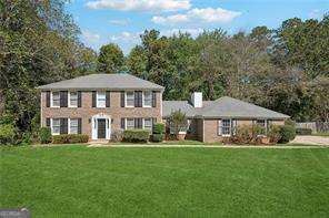 120 Birch Court Fayetteville GA 30214