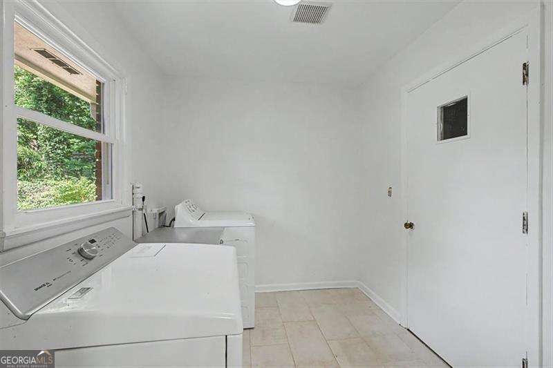 3487 Bowling Green Way Atlanta GA 30340