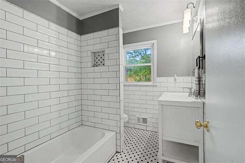 3487 Bowling Green Way Atlanta GA 30340