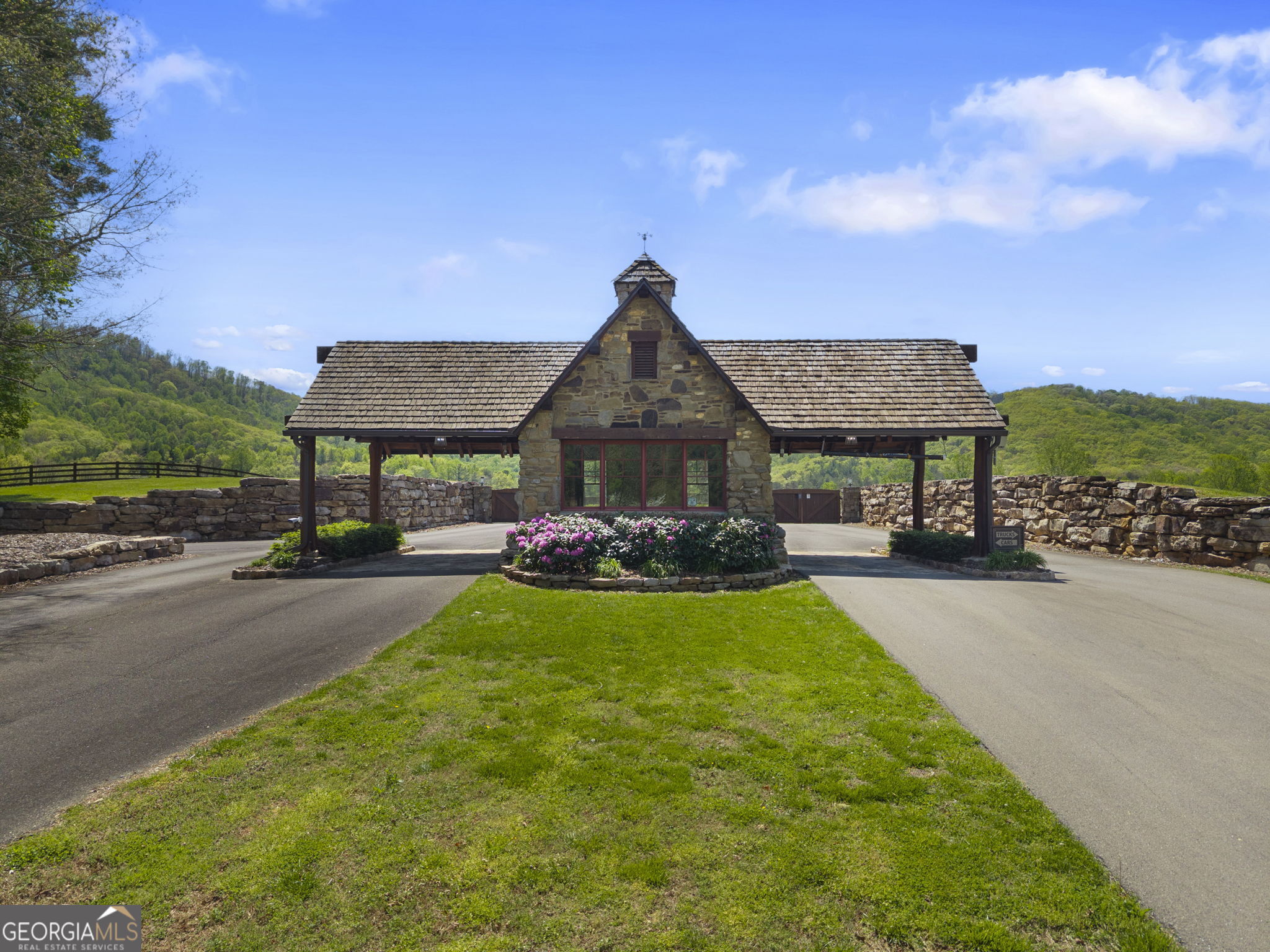 20 Northstar Lane Ellijay GA 30536