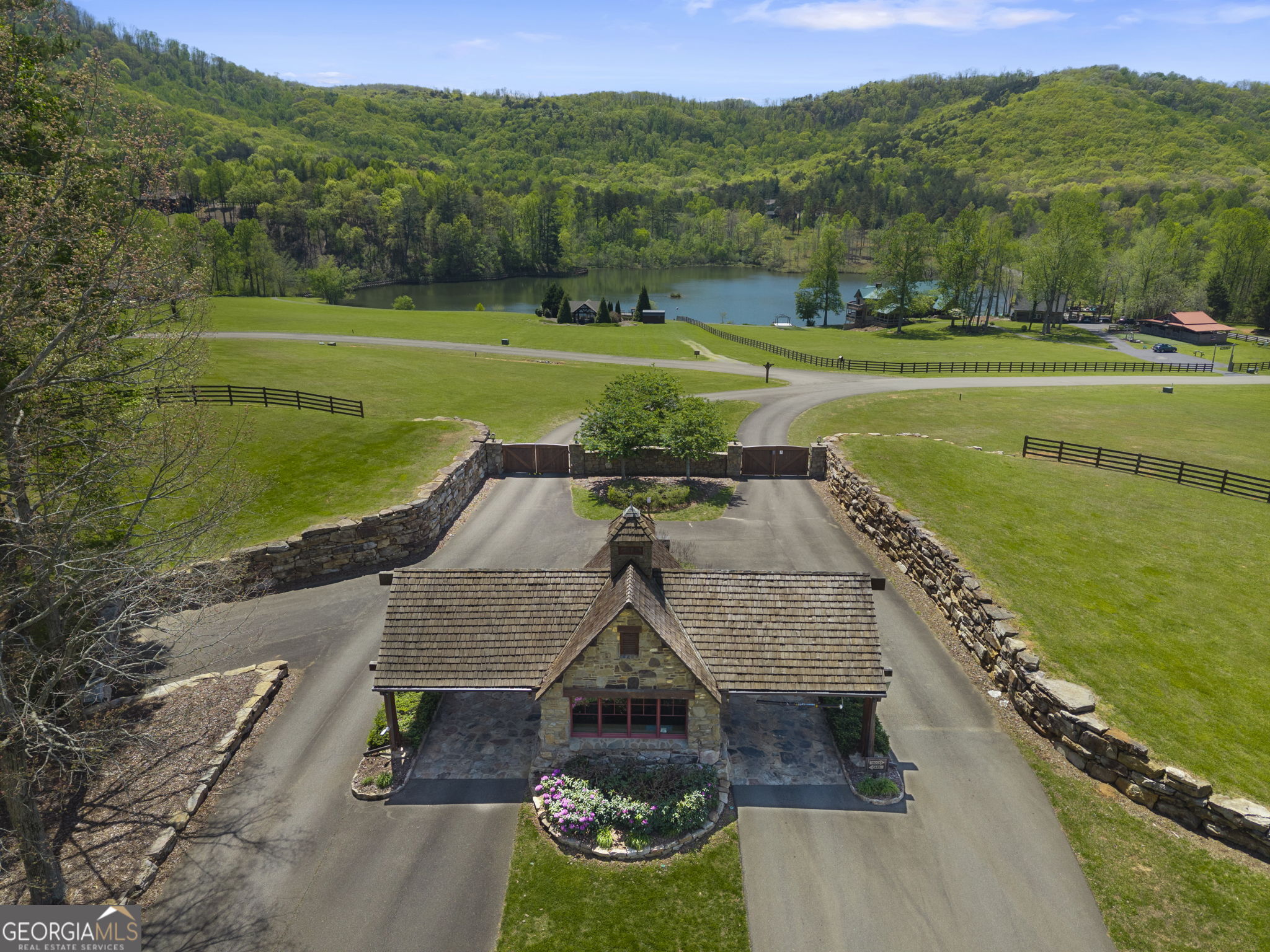 20 Northstar Lane Ellijay GA 30536