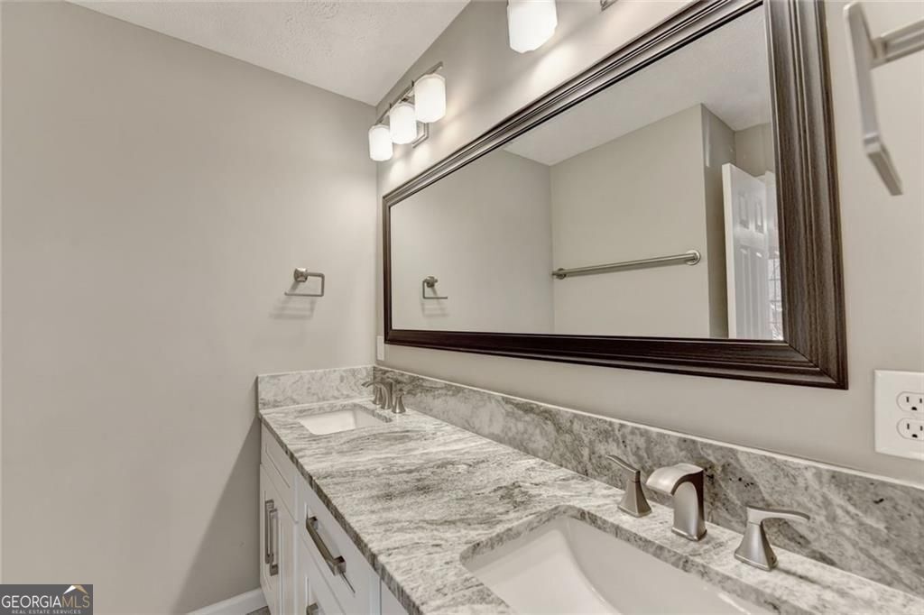 4461 S Roberts Drive Sugar Hill GA 30518