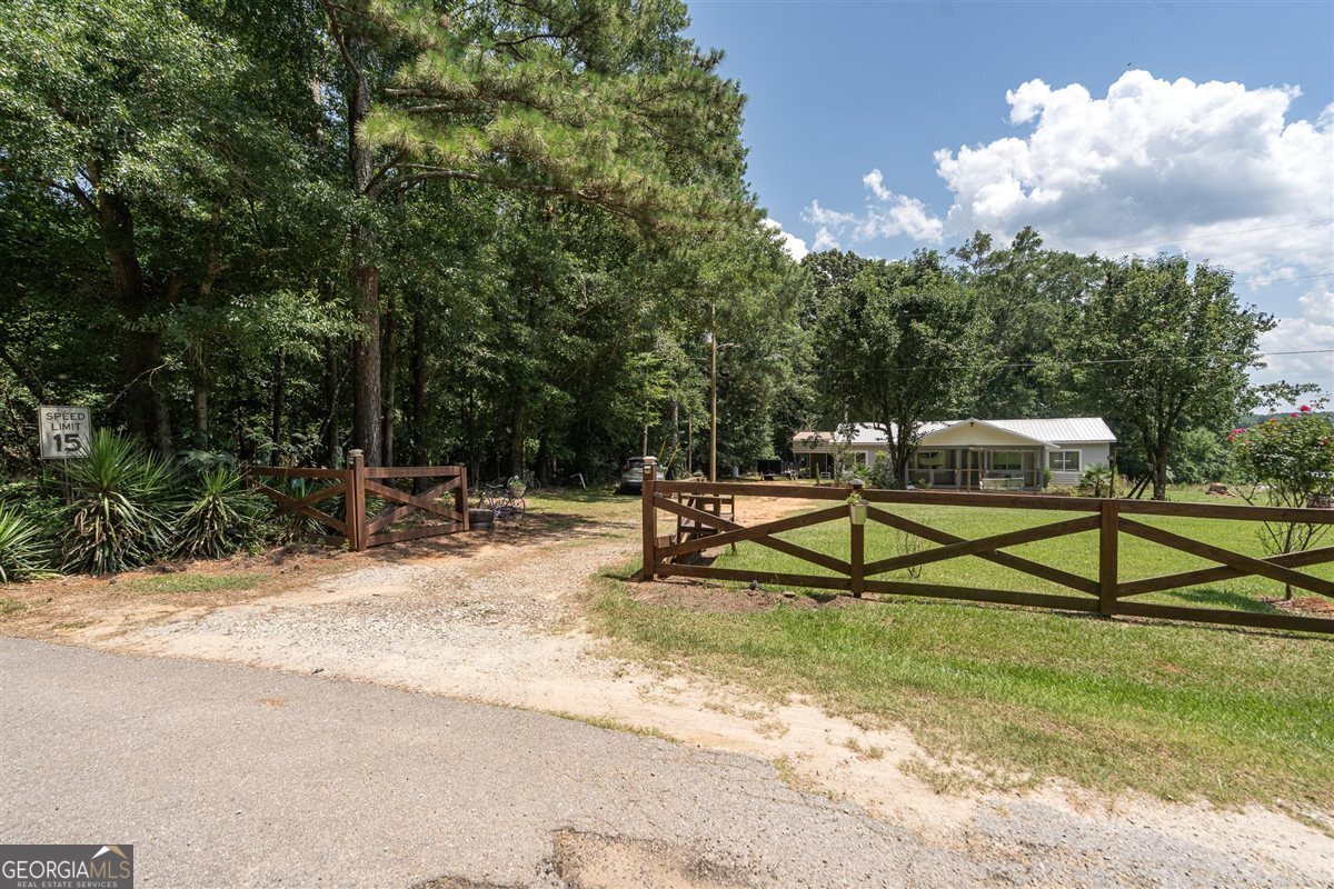 46 Whitsel Hollow Comer GA 30629