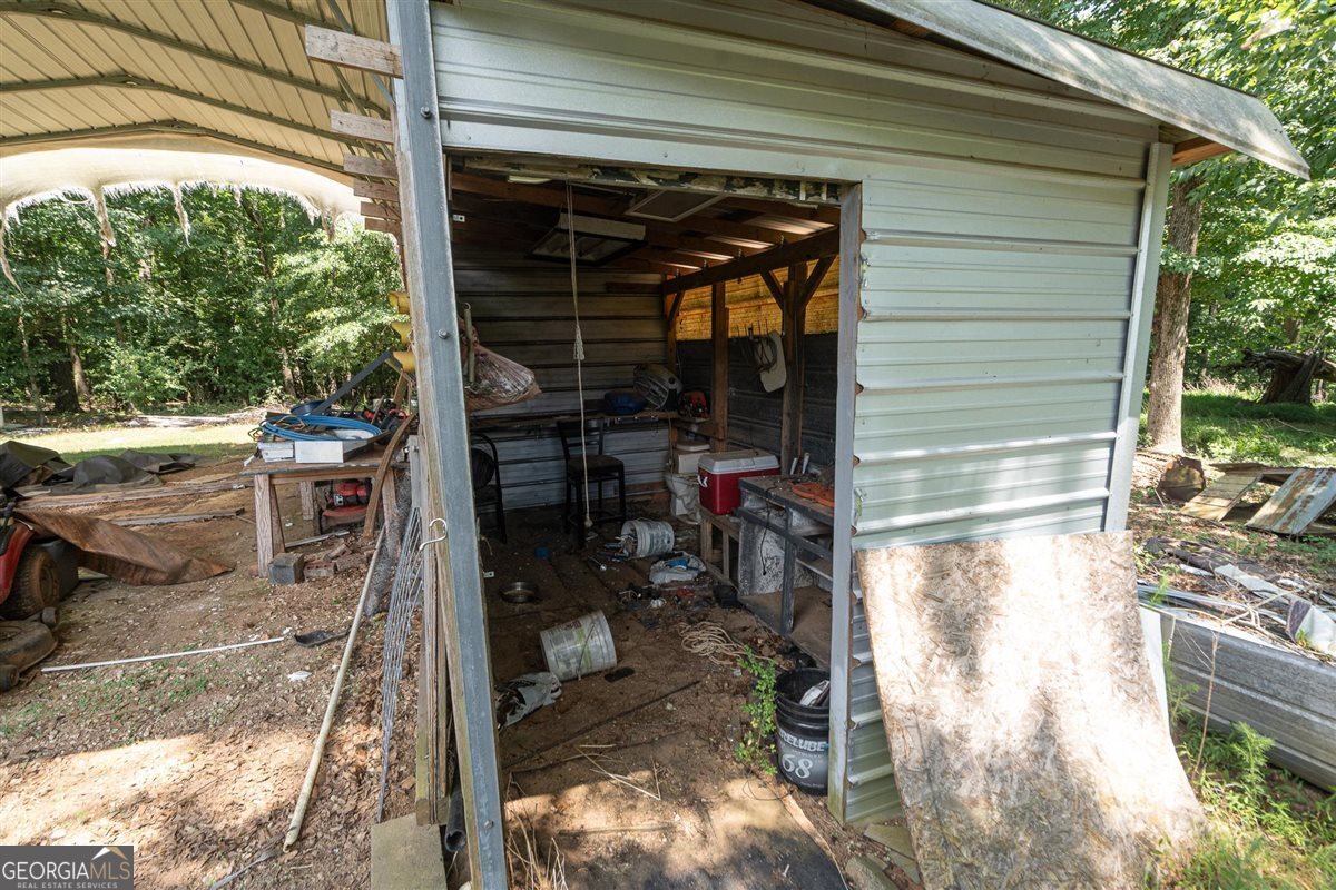 46 Whitsel Hollow Comer GA 30629
