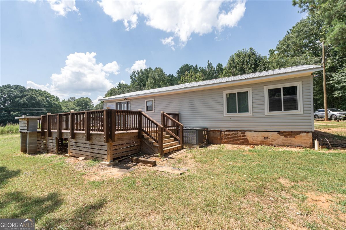 46 Whitsel Hollow Comer GA 30629