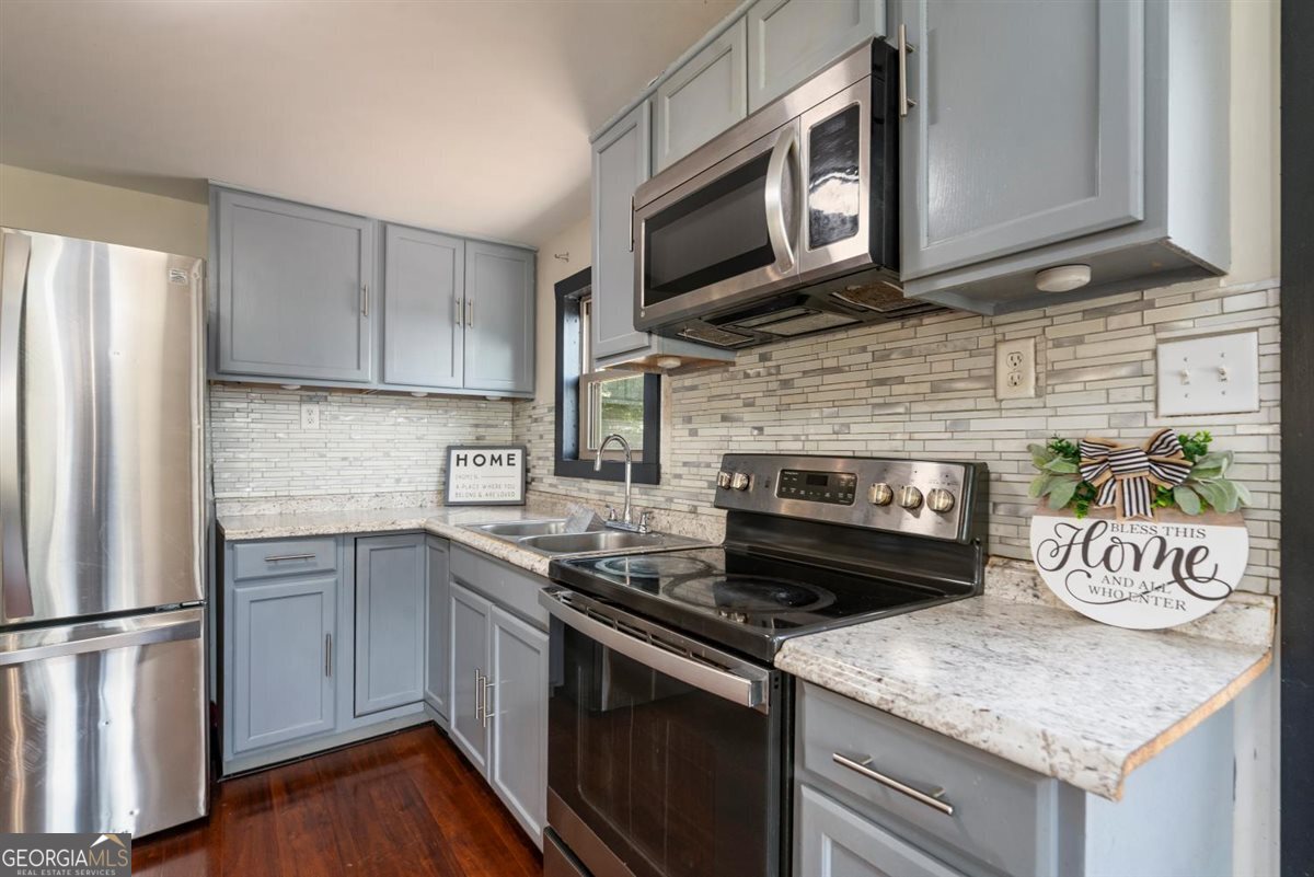 46 Whitsel Hollow Comer GA 30629