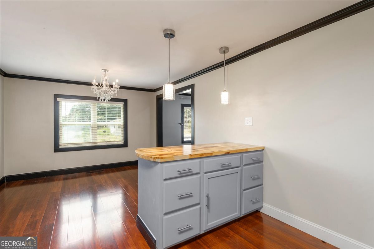 46 Whitsel Hollow Comer GA 30629