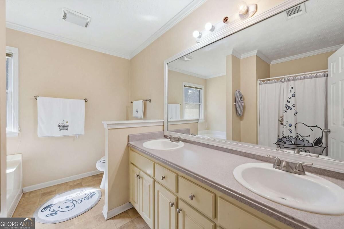 1490 Chalet Circle Lawrenceville GA 30043