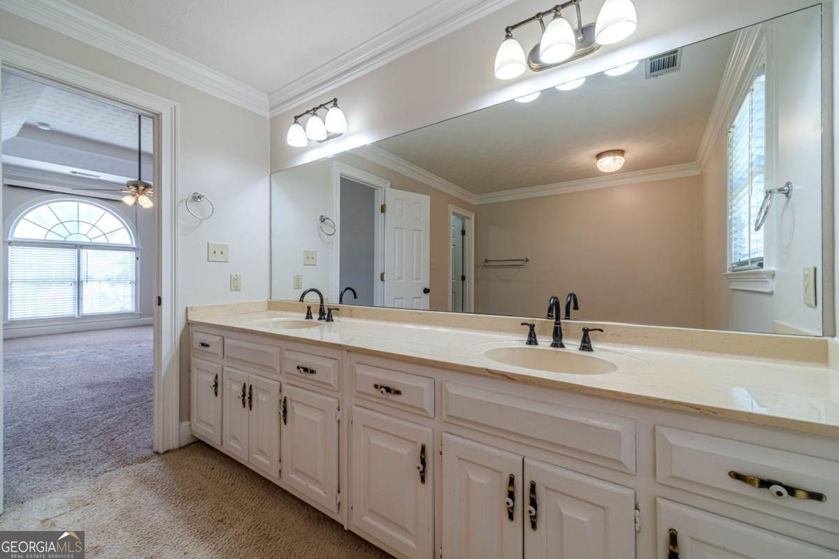 5060 Hodgkins Place SW Lilburn GA 30047