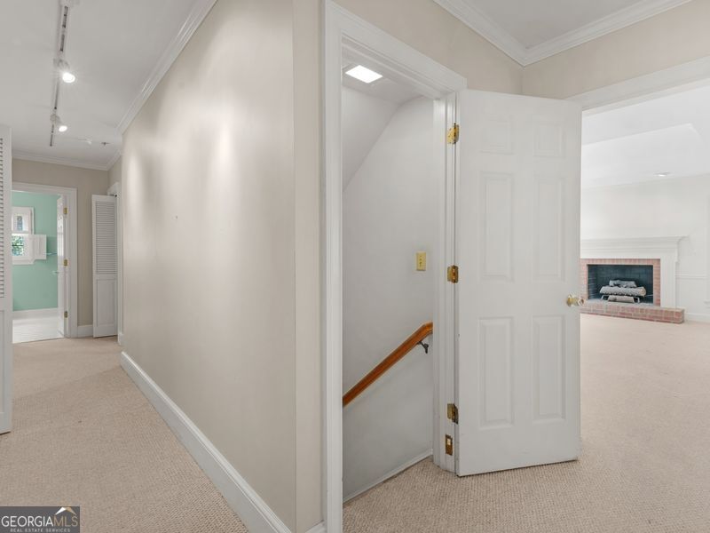 6 Downshire Lane Decatur GA 30033