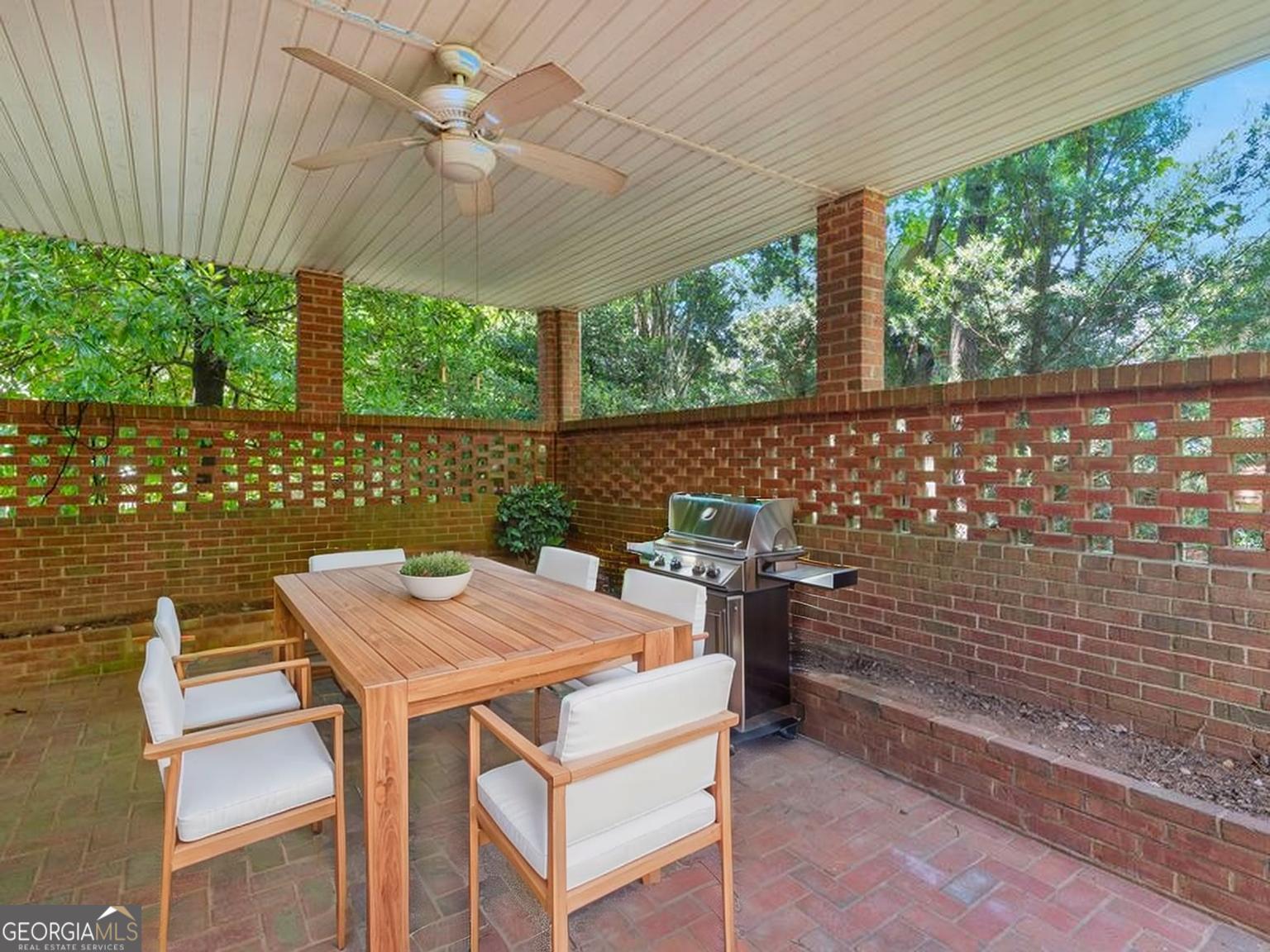 6 Downshire Lane Decatur GA 30033