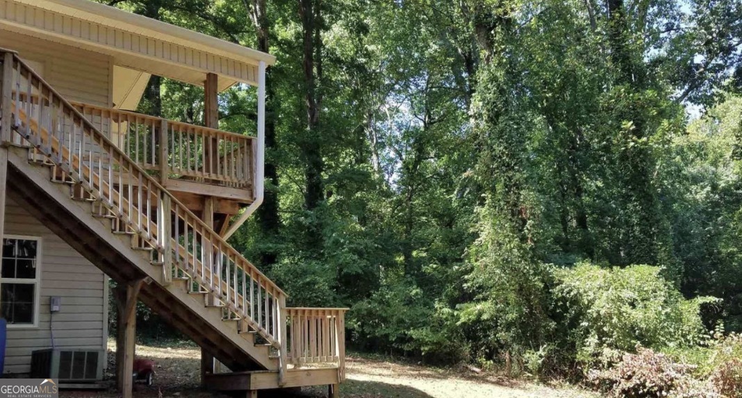 649 Crest Drive Lawrenceville GA 30046