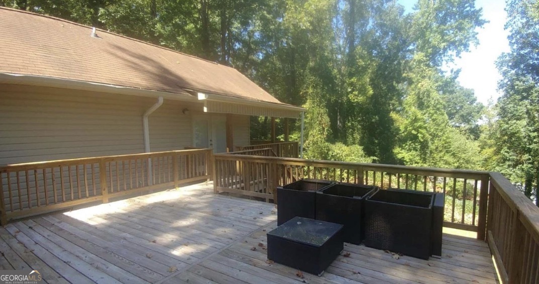 649 Crest Drive Lawrenceville GA 30046