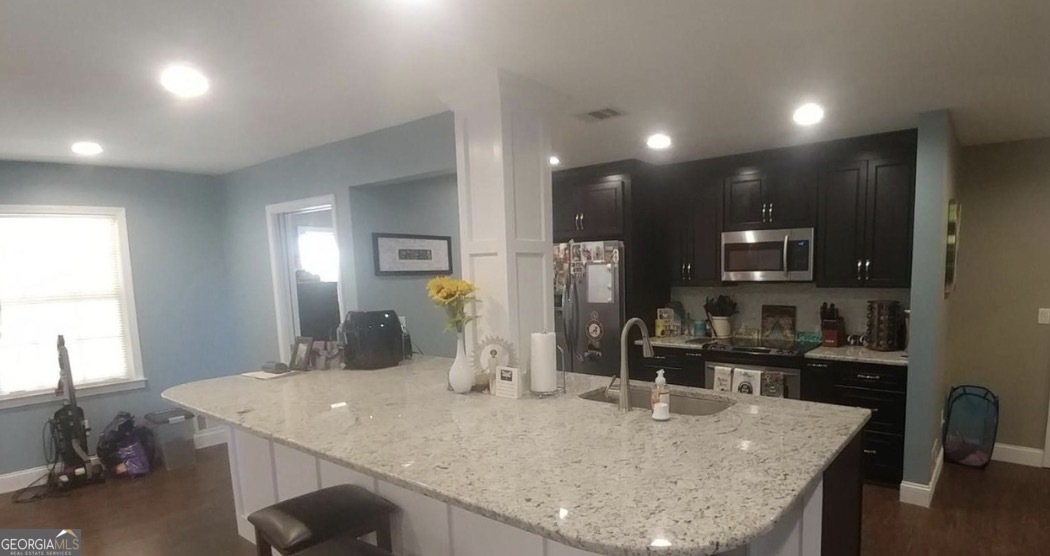 649 Crest Drive Lawrenceville GA 30046