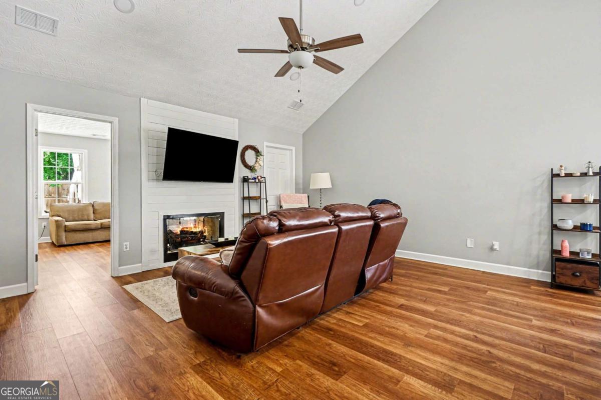 315 Shadowbrooke Circle Loganville GA 30052
