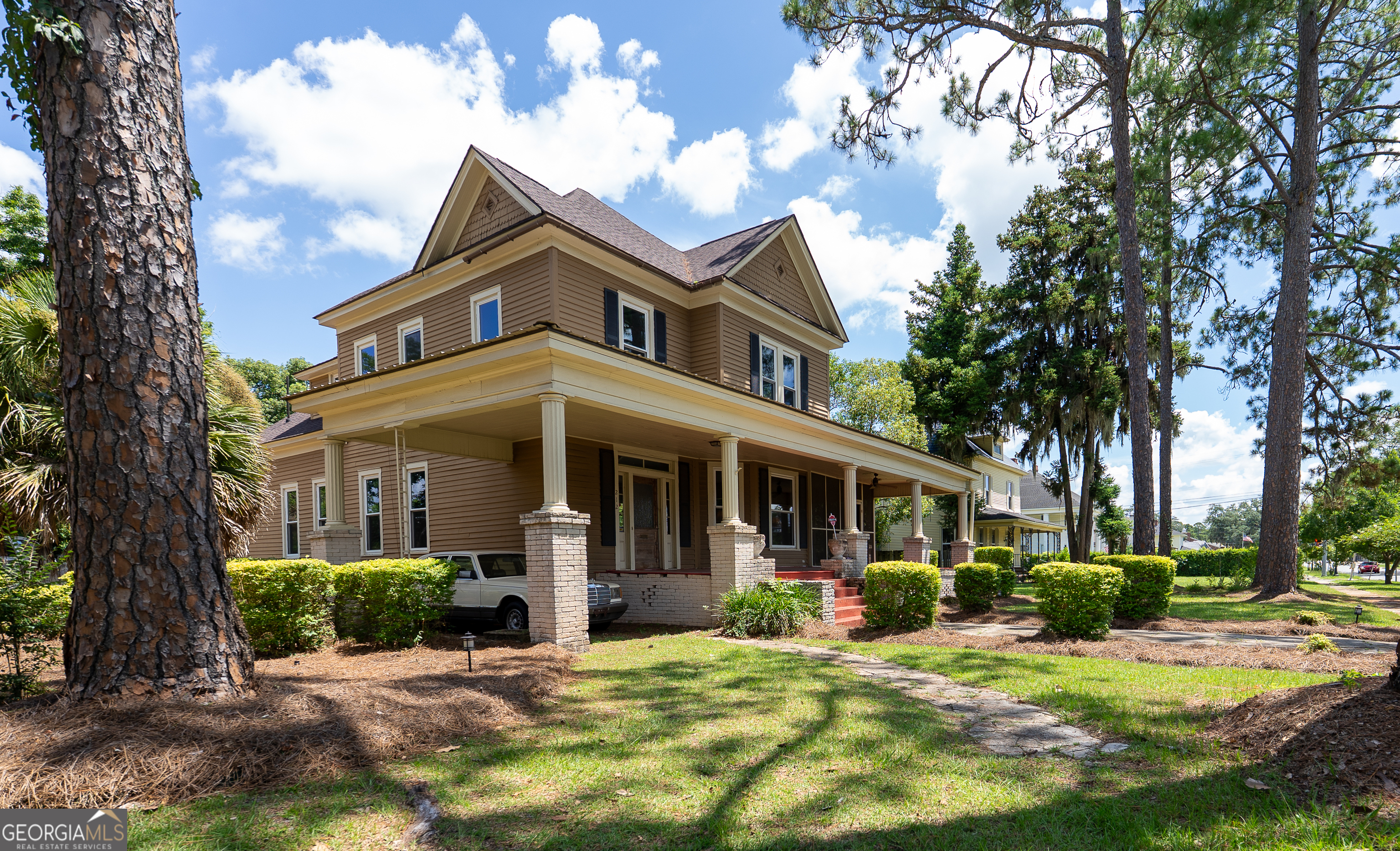 212 Hand Avenue W Pelham GA 31779