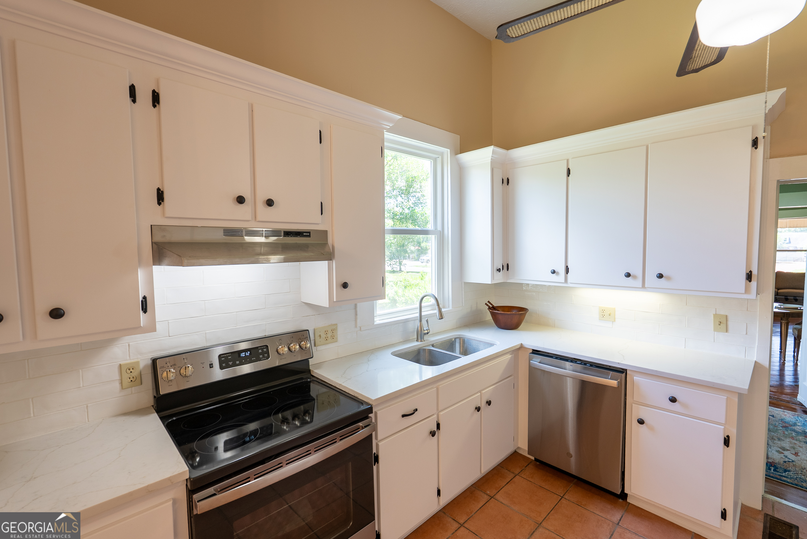 212 Hand Avenue W Pelham GA 31779