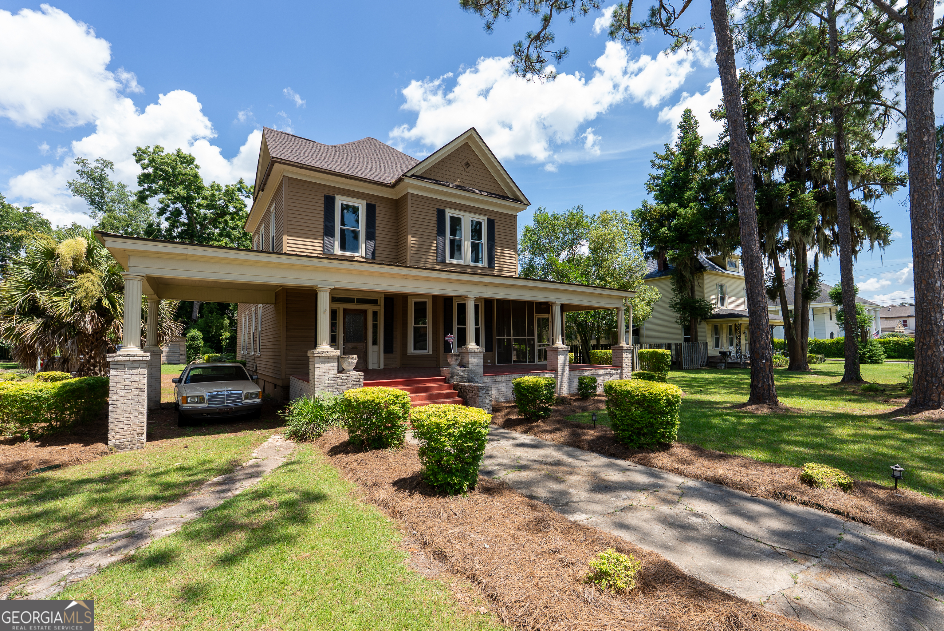212 Hand Avenue W Pelham GA 31779
