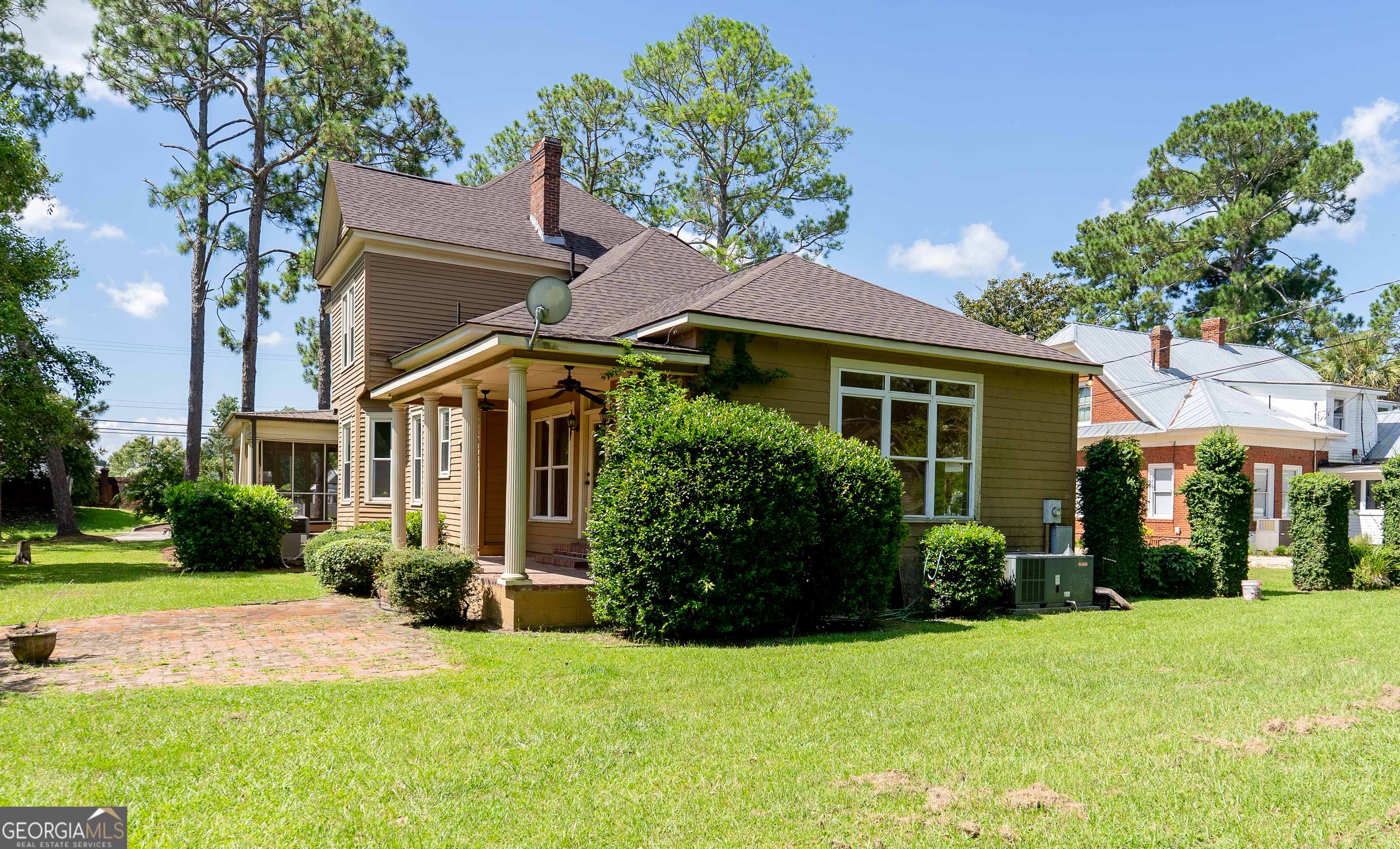 212 Hand Avenue W Pelham GA 31779