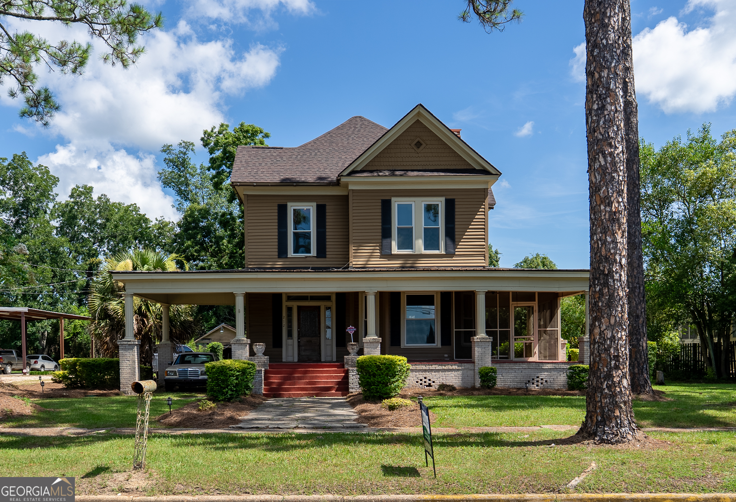 212 Hand Avenue W Pelham GA 31779