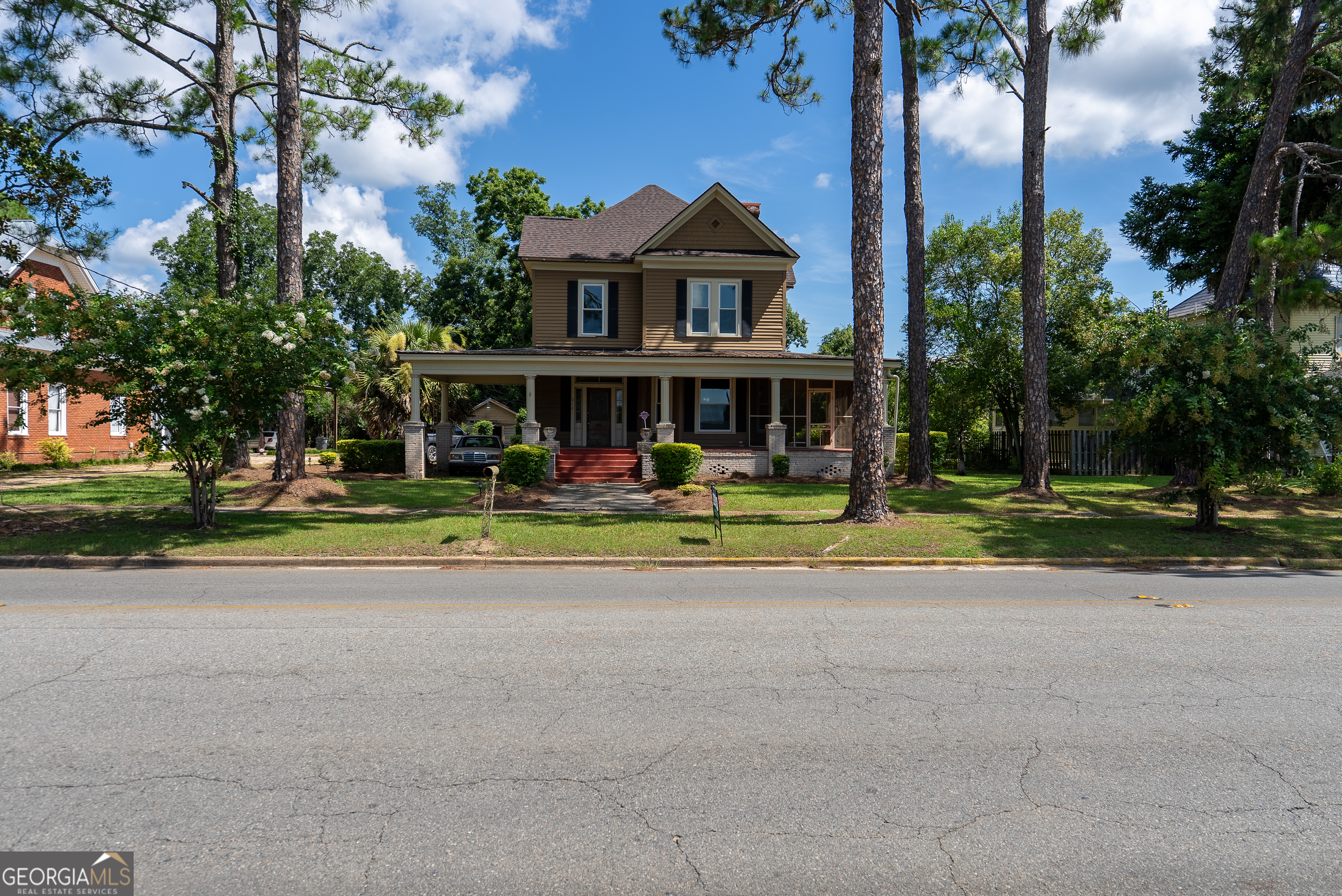 212 Hand Avenue W Pelham GA 31779