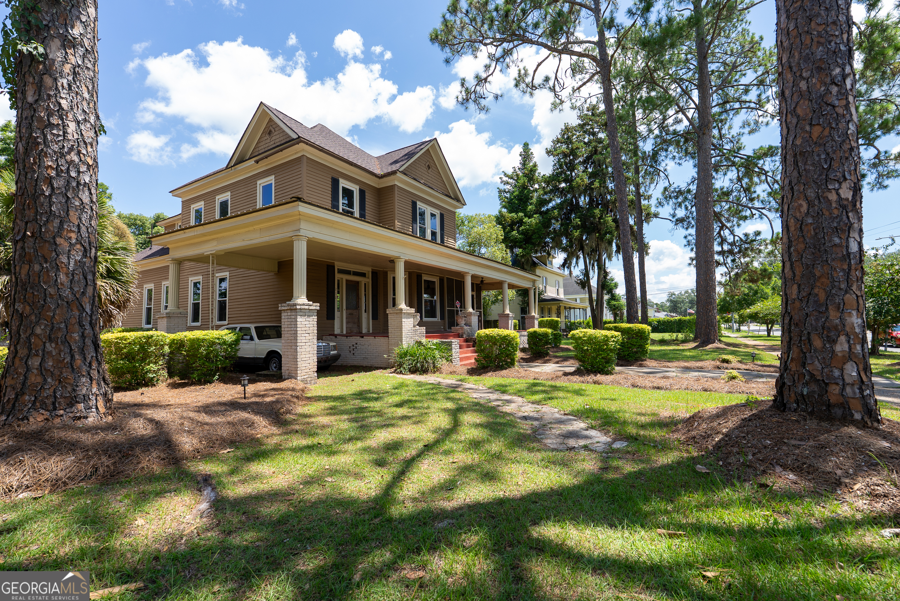 212 Hand Avenue W Pelham GA 31779