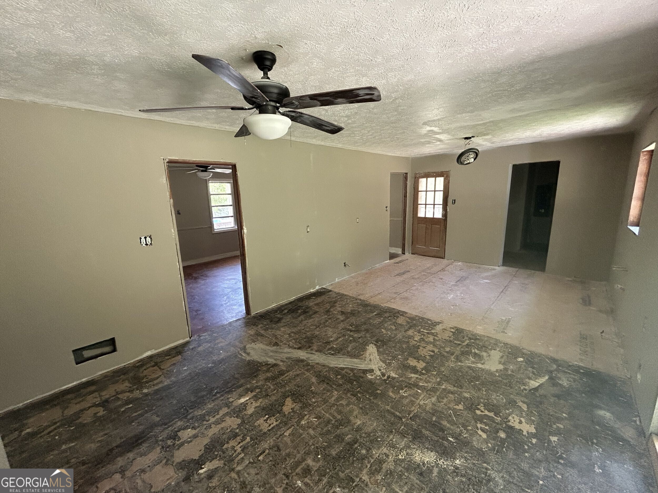 169 Kennedy Road Griffin GA 30223