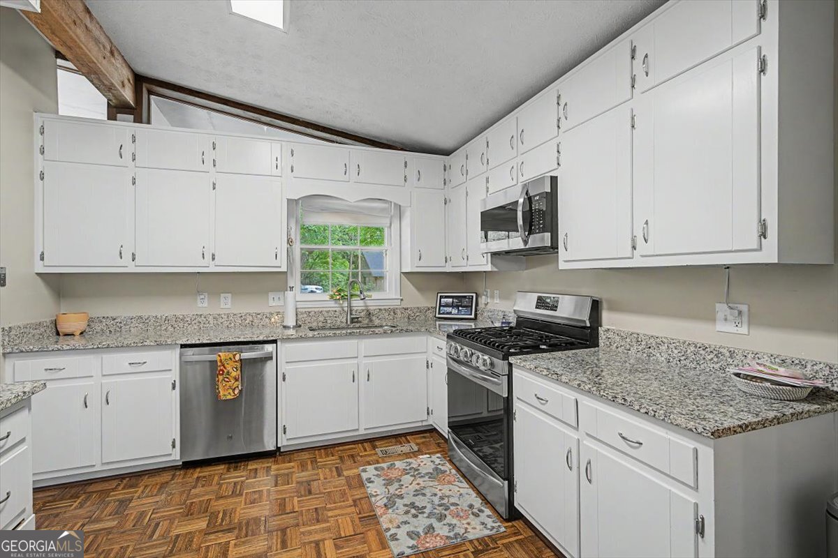 107 Lisa Lane Carrollton GA 30117