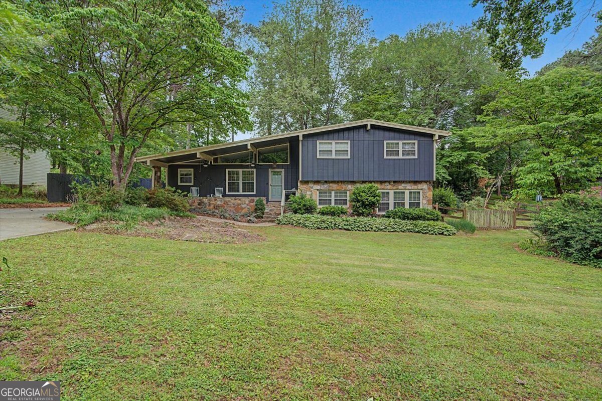107 Lisa Lane Carrollton GA 30117