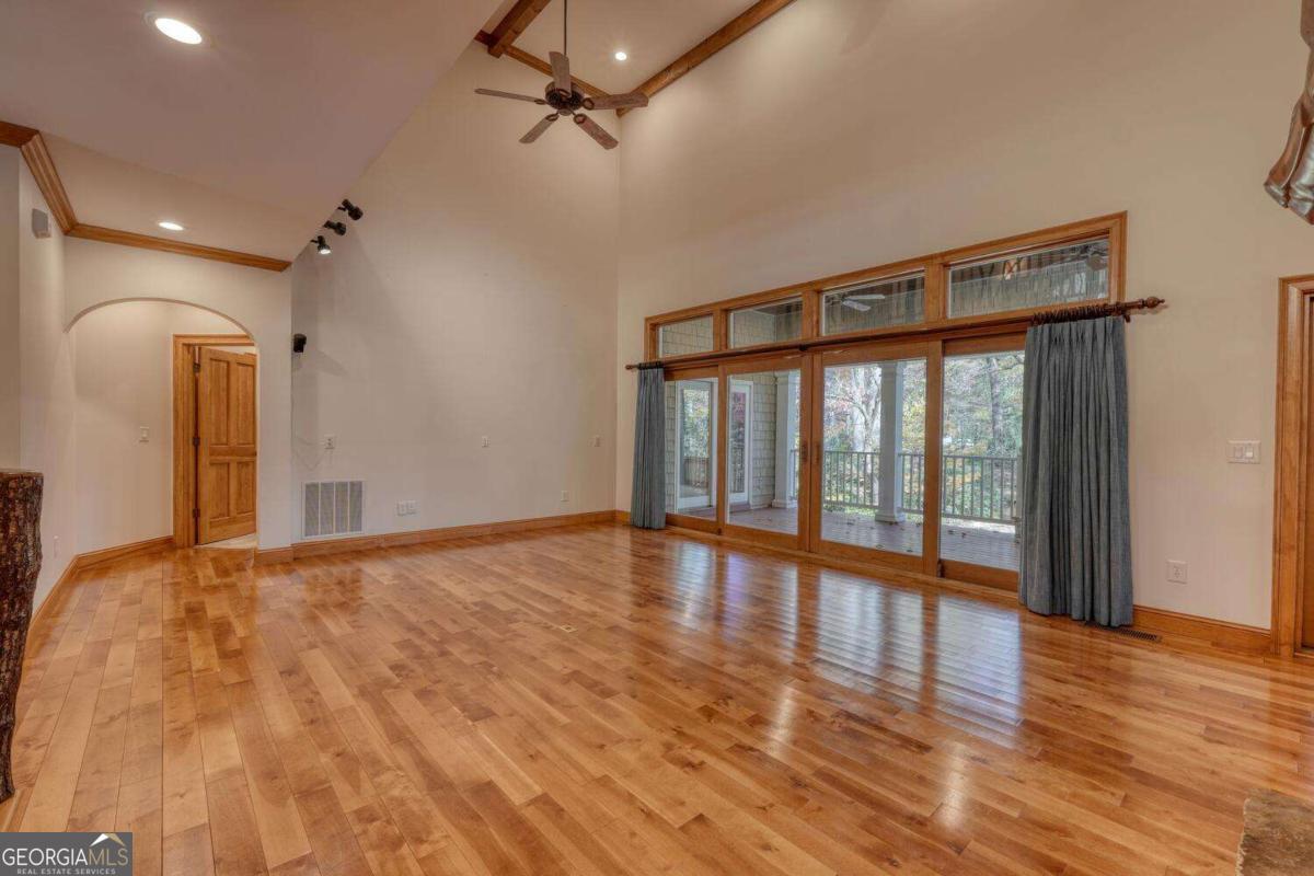 1949 Big Pine Drive Hiawassee GA 30546