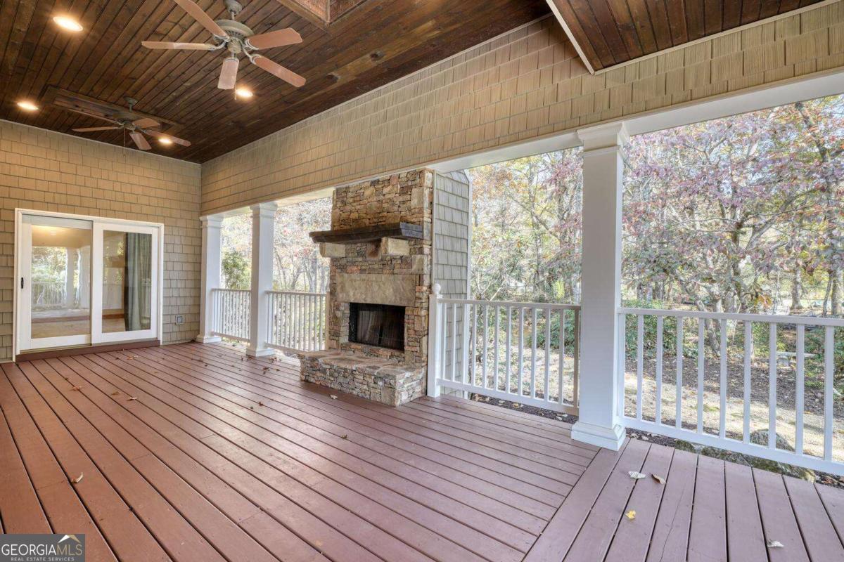 1949 Big Pine Drive Hiawassee GA 30546