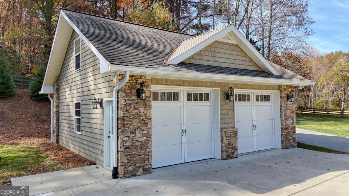 1949 Big Pine Drive Hiawassee GA 30546