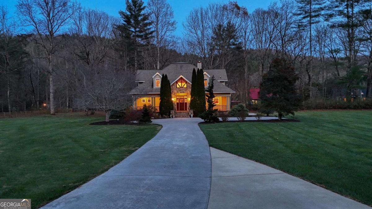 1949 Big Pine Drive Hiawassee GA 30546