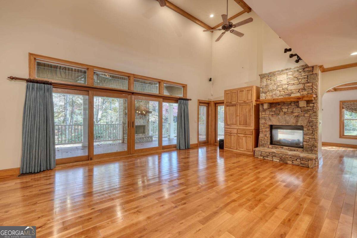 1949 Big Pine Drive Hiawassee GA 30546