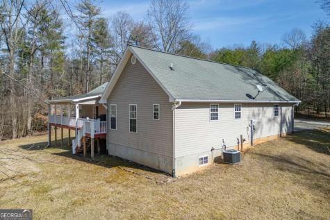 94 Kingfisher Lane Blairsville GA 30512