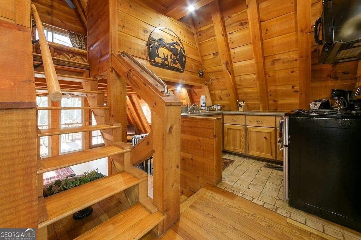 130 Mustang Creek Road Cleveland GA 30528