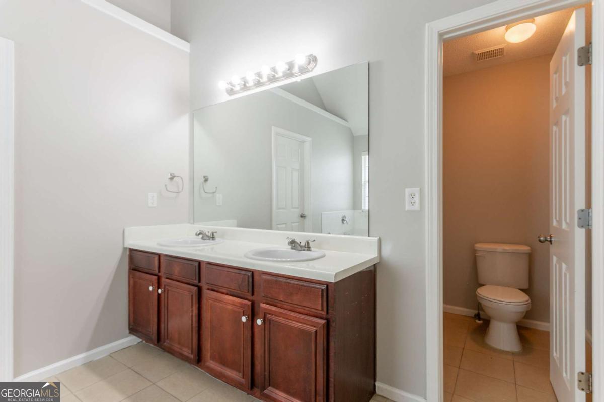 7190 Cavender Drive SW Atlanta GA 30331