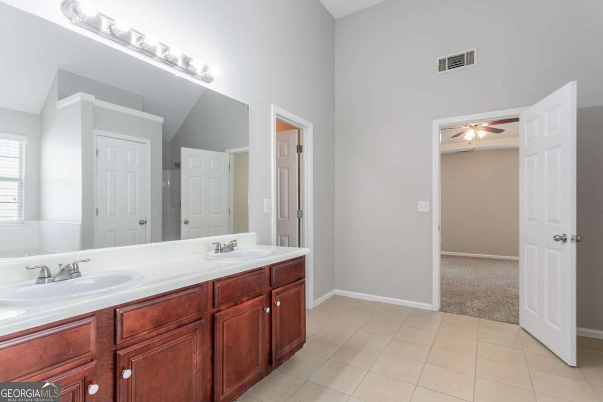 7190 Cavender Drive SW Atlanta GA 30331