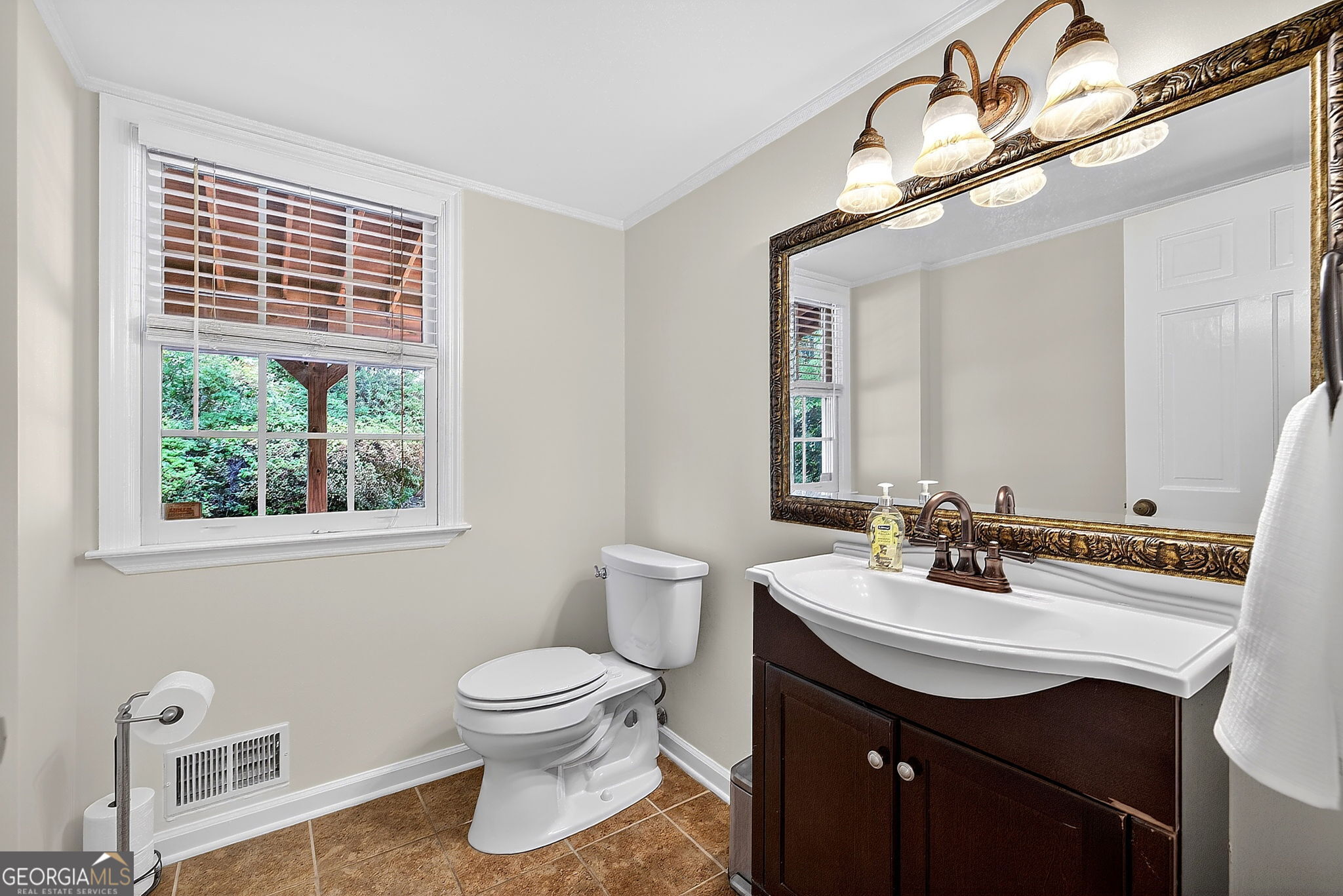 445 Cove Drive NE Marietta GA 30067