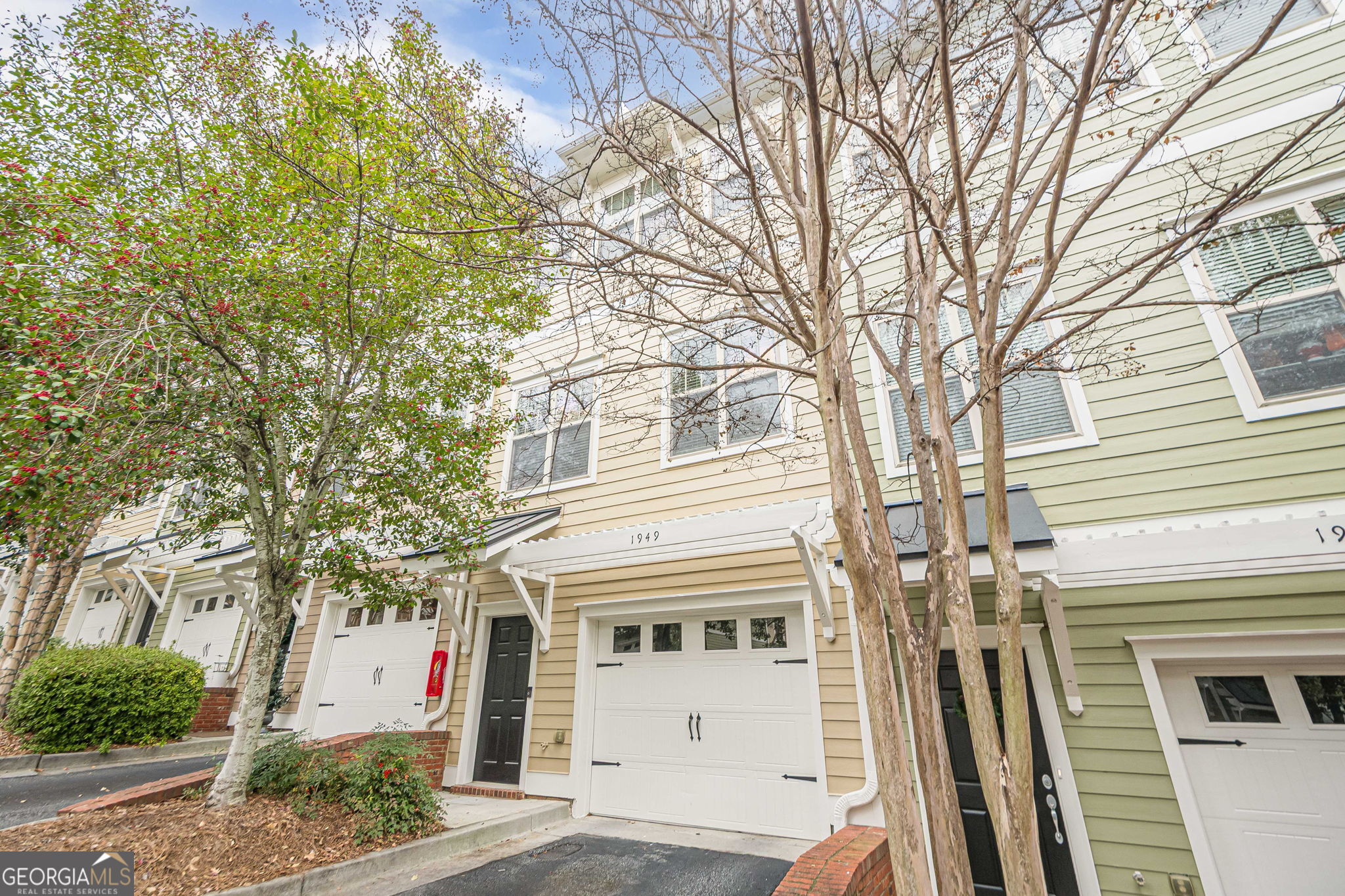 1949 Sterling Oaks Circle NE Atlanta GA 30319