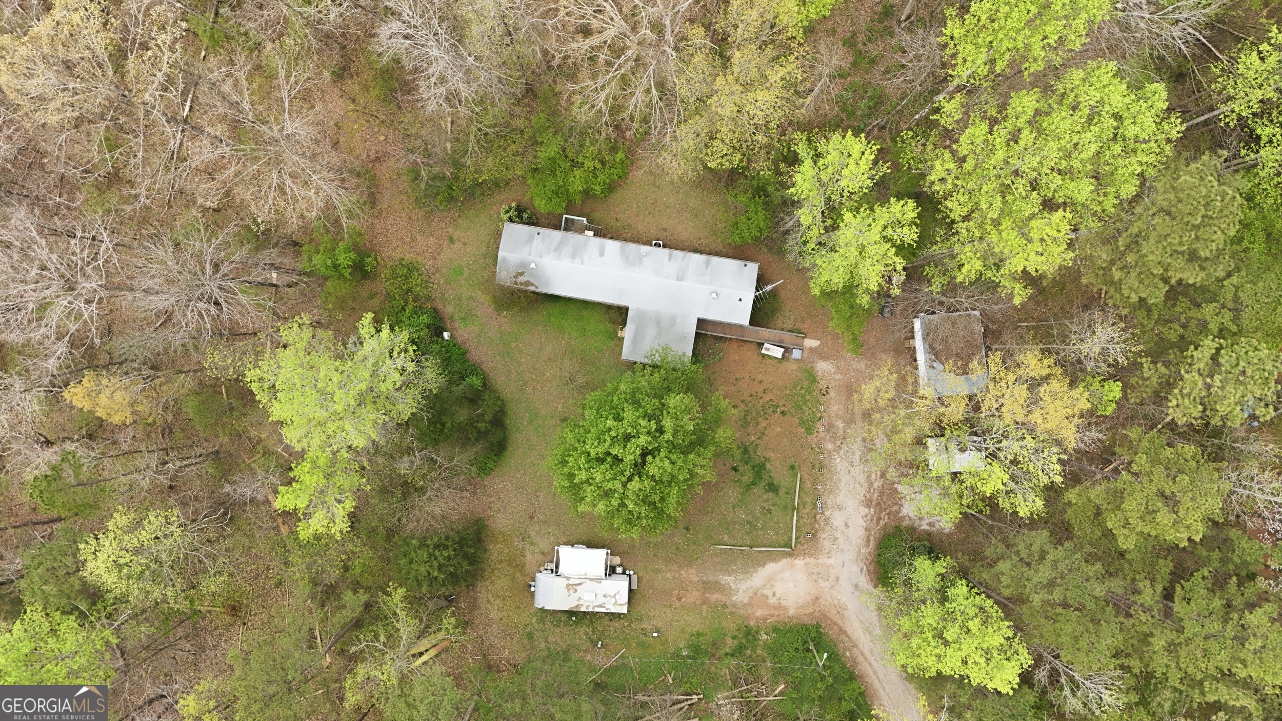 2529 Mcfarlin Bridge Road Carnesville GA 30521