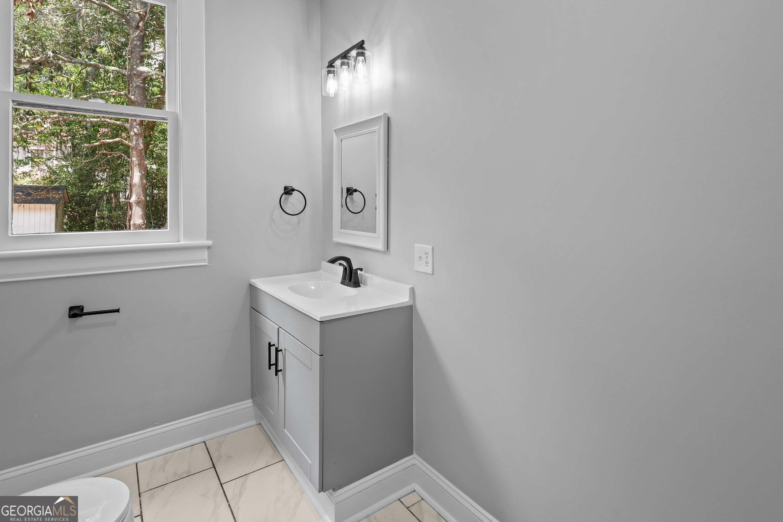 674 Dunlevie Road Allenhurst GA 31301