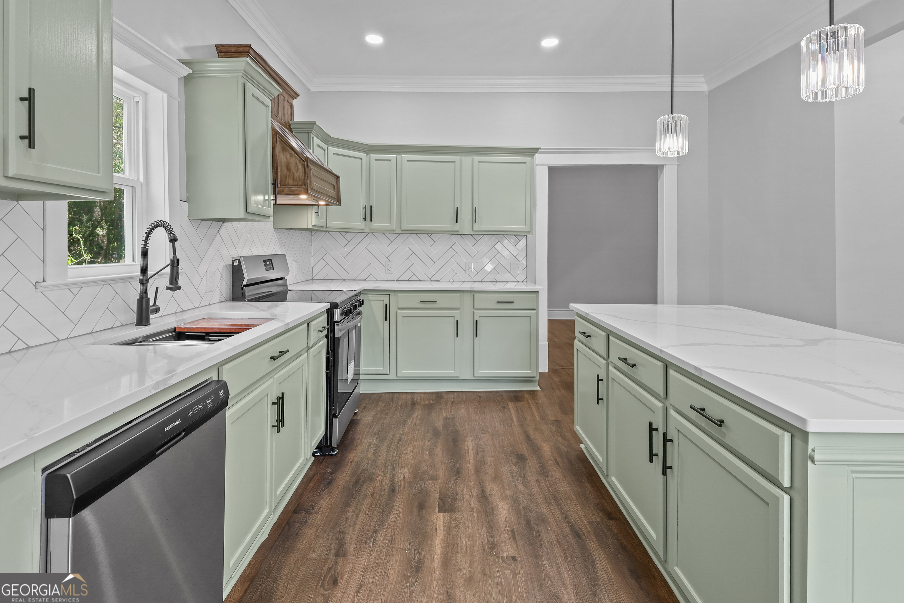 674 Dunlevie Road Allenhurst GA 31301