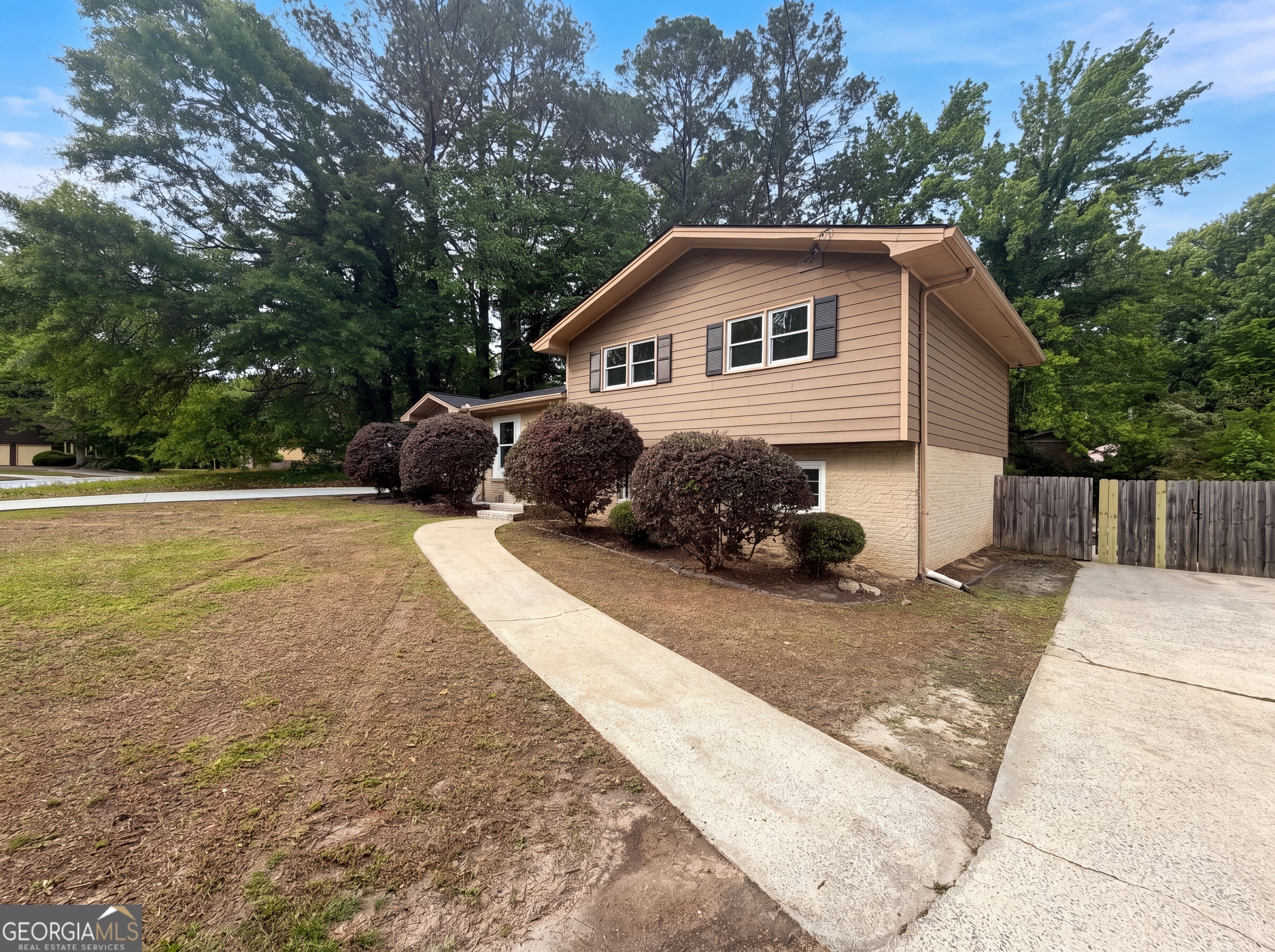 6330 Tahoe Drive Atlanta GA 30349