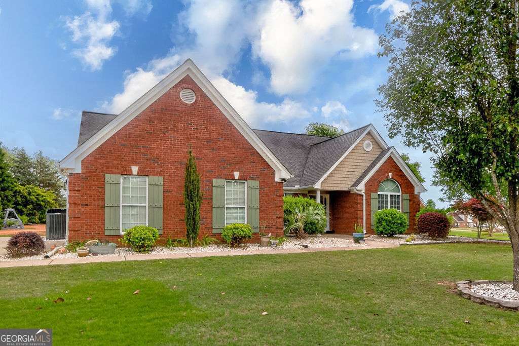 1040 Sapphire Trail Bogart GA 30622